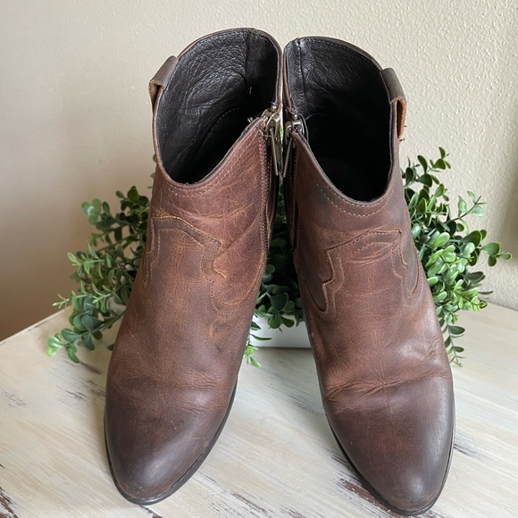 Cute Brown leather booties with leather stacked heel size 38 - Picture 6 of 6